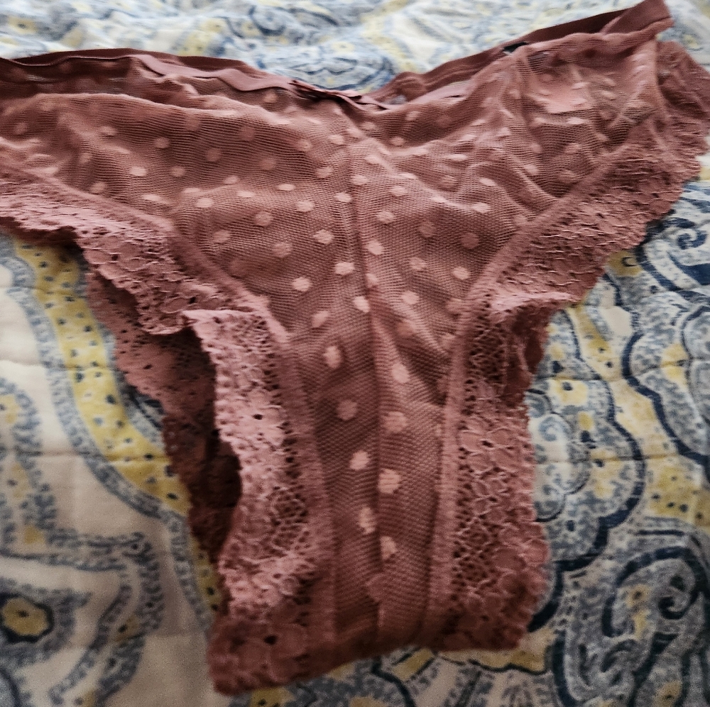 Vs cheeky undies